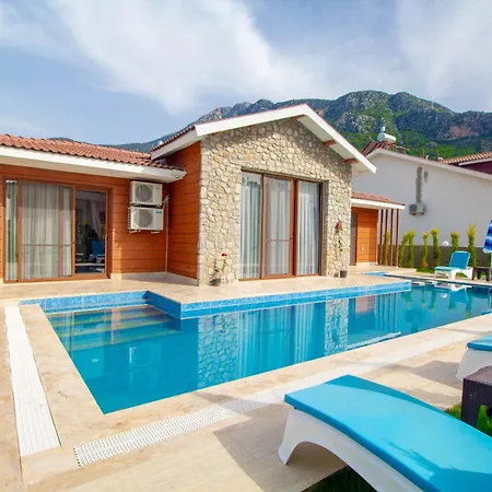 Tlos Deluxe 3+1 ,oezel Havuzlu, Fethiye