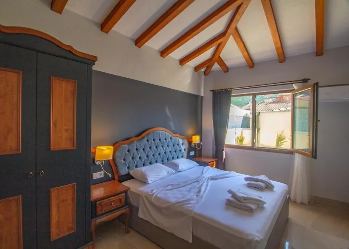 Tlos Deluxe 3+1 ,oezel Havuzlu, Villa