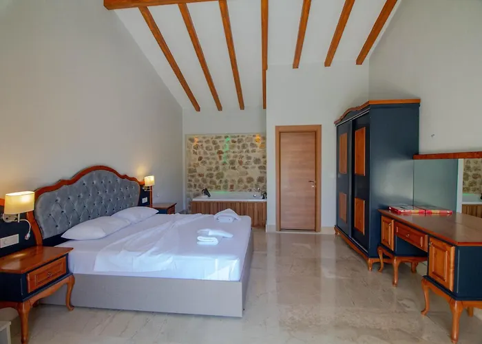 Tlos Deluxe 3+1 ,oezel Havuzlu, Fethiye