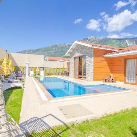 Willa Tlos Deluxe 3+1 ,oezel Havuzlu,